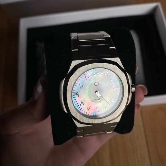 Nuun Mother of Pearl Watch - Picture 9 of 11